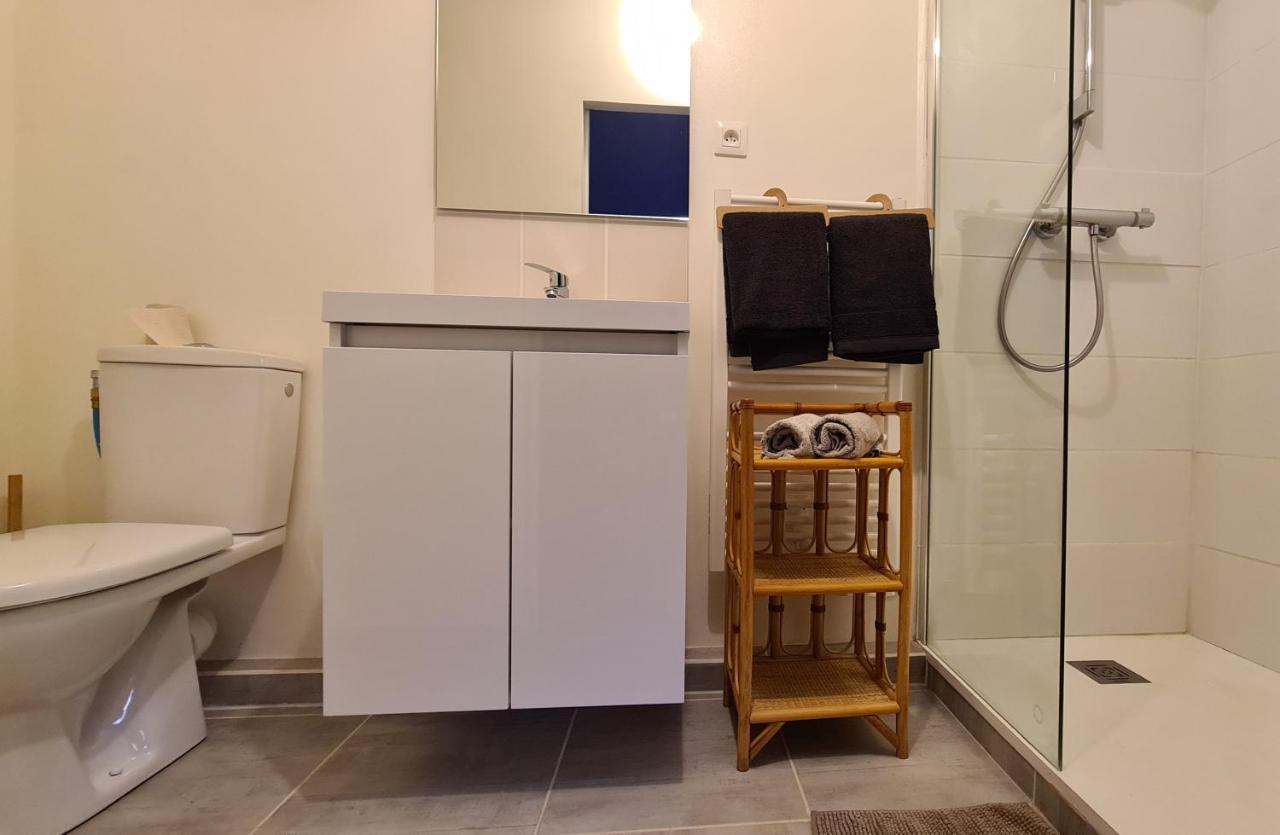 Charmant Logement Avec Parking Apartment Orvault Exterior photo