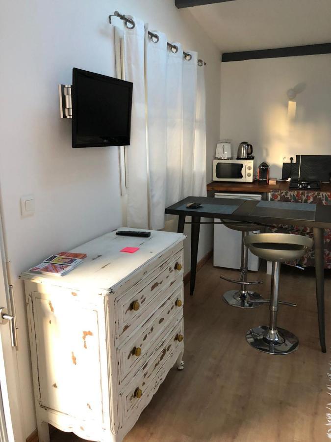 Charmant Logement Avec Parking Apartment Orvault Exterior photo