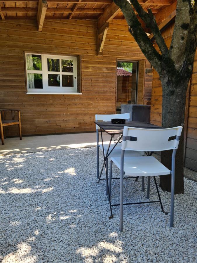 Charmant Logement Avec Parking Apartment Orvault Exterior photo
